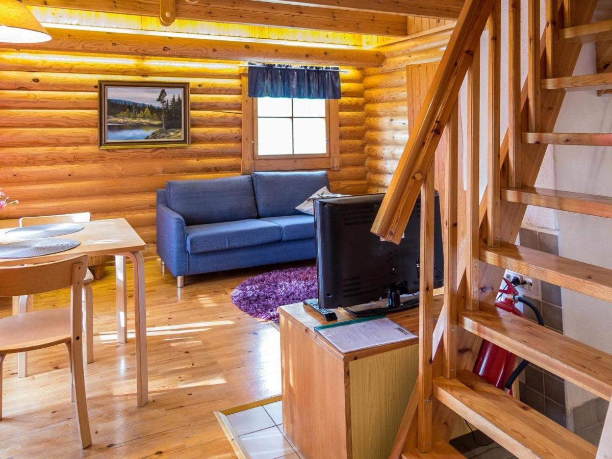 Äkäslompolo Holiday Home Yllaeksen Tunturihonkamaja A 1 By Interhome מראה חיצוני תמונה